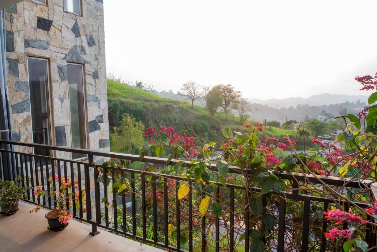 Sky Edge Homestay Kandy Buitenkant foto