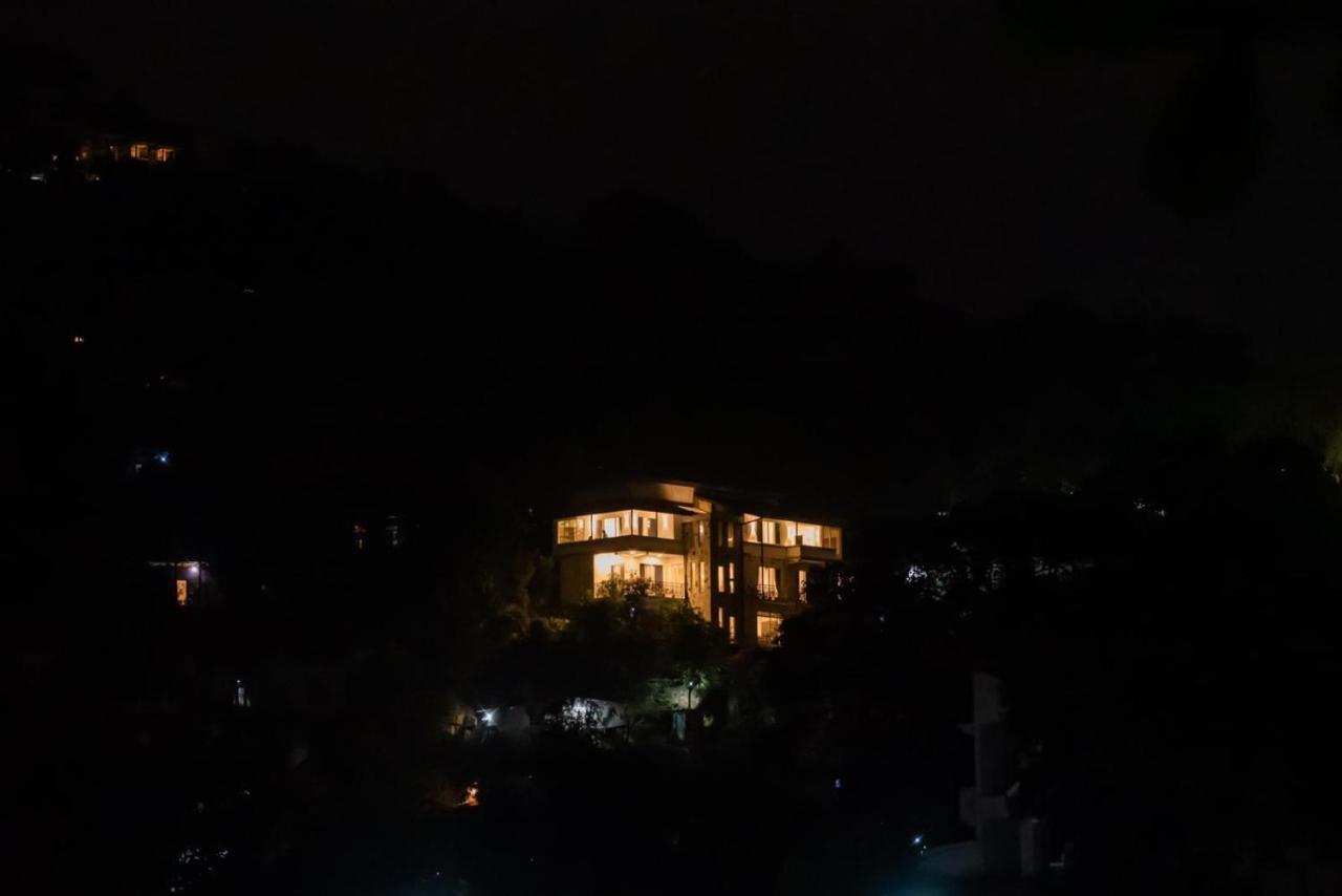 Sky Edge Homestay Kandy Buitenkant foto