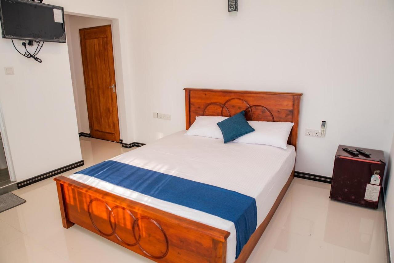 Sky Edge Homestay Kandy Buitenkant foto