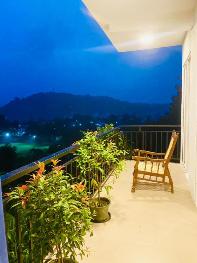 Sky Edge Homestay Kandy Buitenkant foto